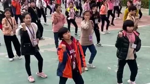 操操操操操操操操操操网友纷纷表示这种重复的标题让人感到困惑，有人认为应该更具创意和吸引力才能引起关注