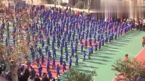 操操操操操操操操操操网友纷纷表示这种重复的标题让人感到困惑，有人认为应该更具创意和吸引力才能引起关注