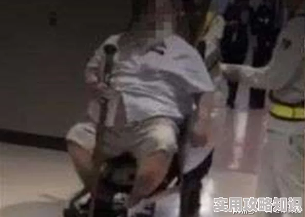 护士脱裤衩露出尿口给男子摸网友热议：这种行为是否合适？职业道德何在？社会风气令人担忧